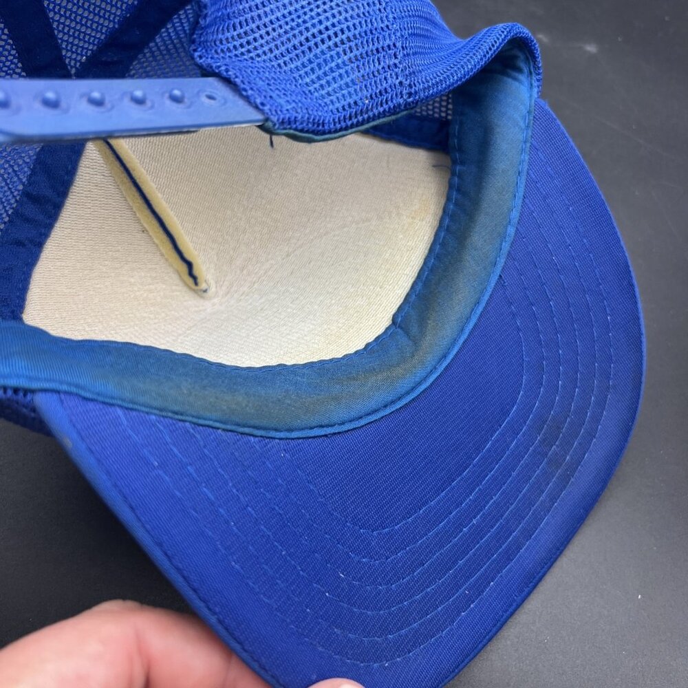 Vintage Rainbow Quebec Canada Retro Snapback Trucker's Hat Cap Mesh RARE Blue - Picture 8 of 12